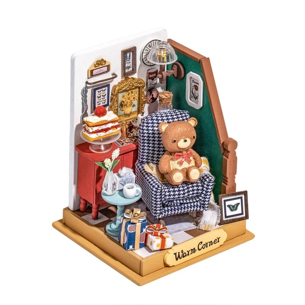 Rolife Holiday Living Room DIY Miniature Kit